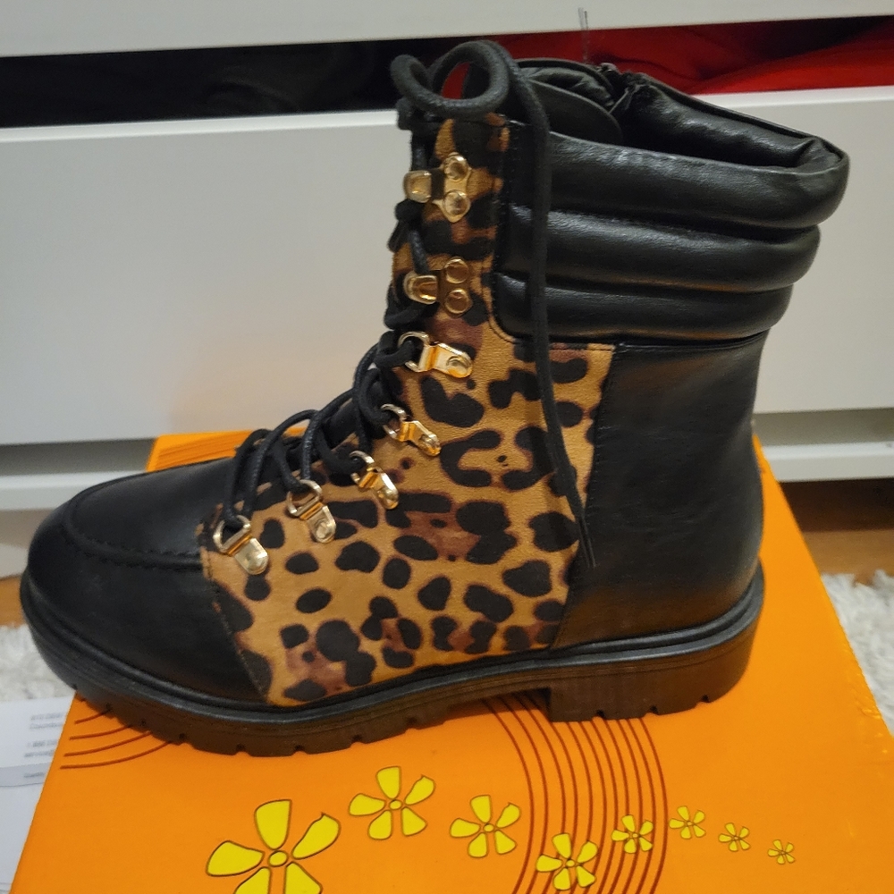 Brand New Fashion Combat Boots